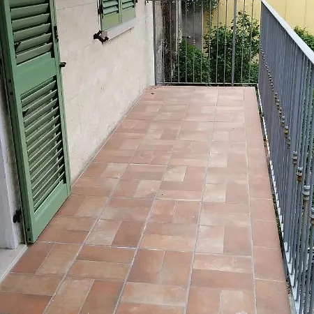 Apartment Un Angolo A Milano... Milan